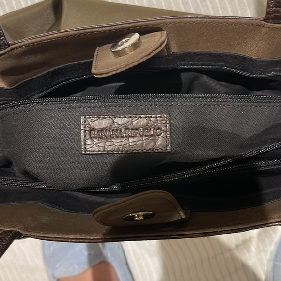 Banana Republic Brown 12” x 14” x 3.5” tote nylon with leather trim. Excellent. - Picture 3 of 6